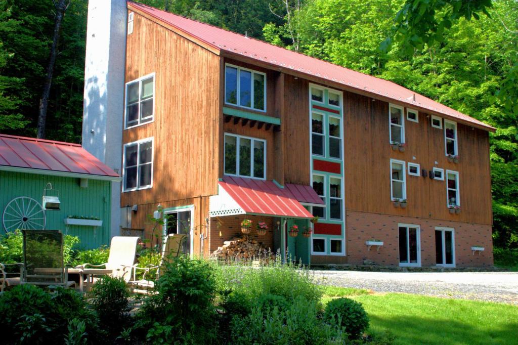 Weathertop Mountain Inn Waitsfield Exterior photo